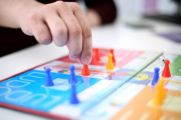 菠菜网站真人游戏